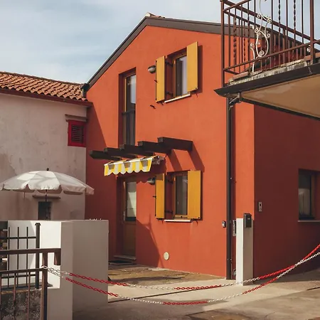 10min Dal Centro Privata Con Jacuzzi Vila